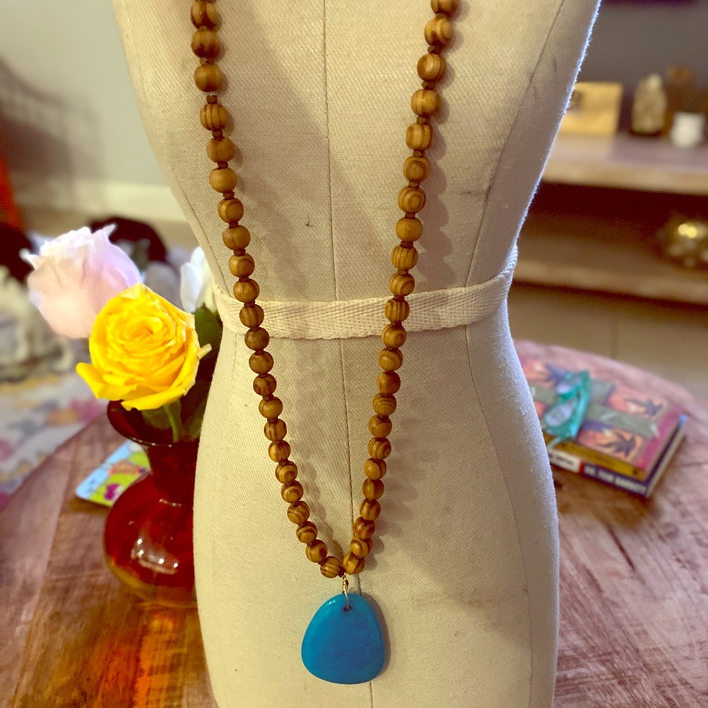 Long necklace